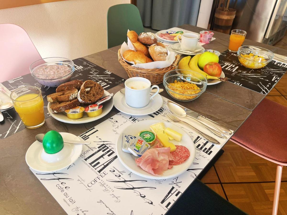 Hotel Rondinella ロカルノ エクステリア 写真