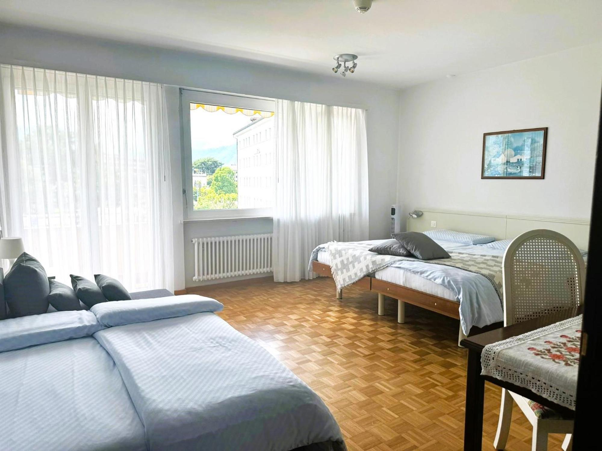 Hotel Rondinella ロカルノ 部屋 写真